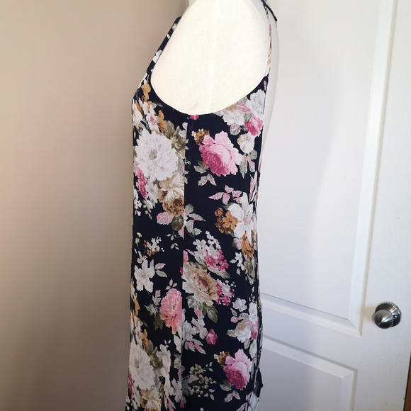 Tobi Floral love cut back dress size Small - Picture 4 of 8
